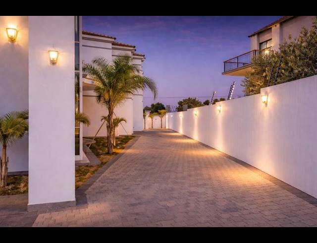 5 BEDROOM PROPERTY TO RENT IN WATERKLOOF RIDGE